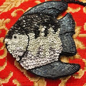 🆕Catch of the Day! 🌊Vintage Satin Beaded Fish Wristlet Purse 🌊